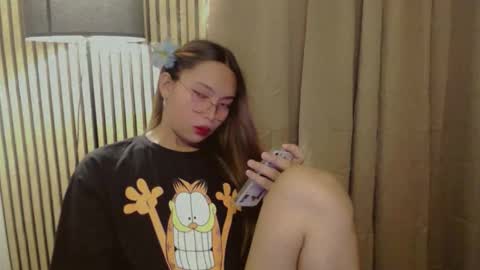 Snapshot of asianhottiesttamira chatting on October 10, 6:12 am HI IM TAMIRA LOOKING FOR SERIOUS RELATIONSHIP online show from October 10, 6:12 am