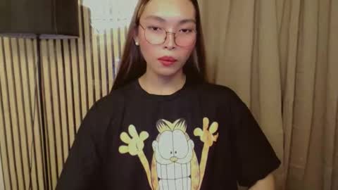 Snapshot of asianhottiesttamira chatting on October 18, 5:10 am HI IM TAMIRA LOOKING FOR SERIOUS RELATIONSHIP online show from October 18, 5:10 am