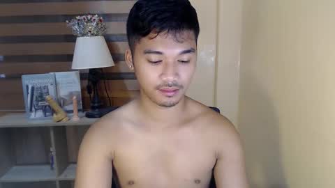 asianhunk_jamesx online show from November 30, 10:36 pm