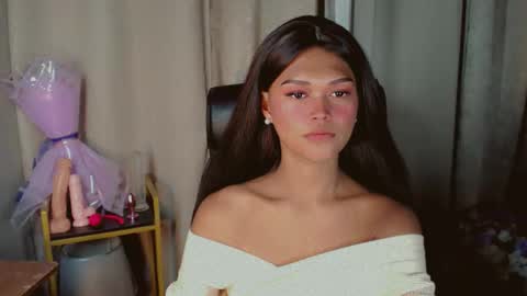 Kianna online show from April 21, 11:38 am