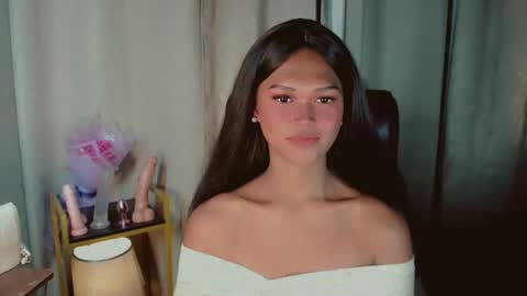 Kianna online show from April 23, 12:29 pm