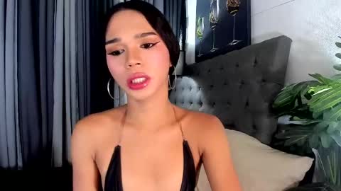 Snapshot of asianpetiteprincess chatting on June 7, 11:25 am asianpetiteprincess online show from June 7, 11:25 am