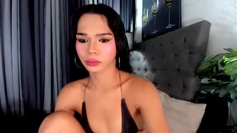 Snapshot of asianpetiteprincess chatting on June 8, 8:48 am asianpetiteprincess online show from June 8, 8:48 am