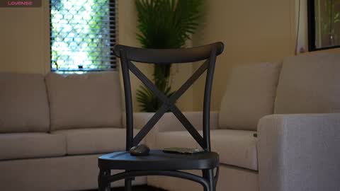 Anne online show from November 10, 11:37 pm