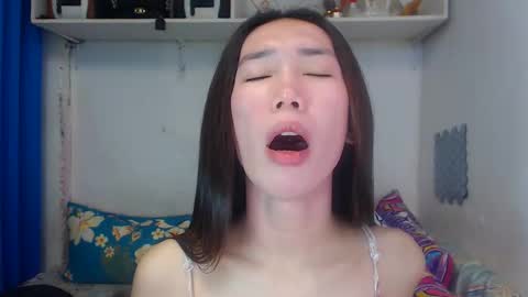 J A D E online show from March 6, 4:53 am