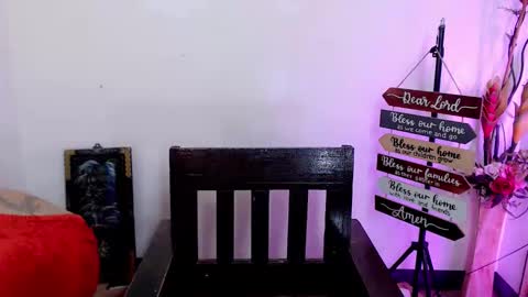 Snapshot of asiansexy_bitch chatting on November 6, 2:23 am lucy gwapa online show from November 6, 2:23 am