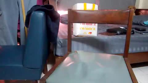 Snapshot of asianthai chatting on December 4, 4:11 am asianthai online show from December 4, 4:11 am