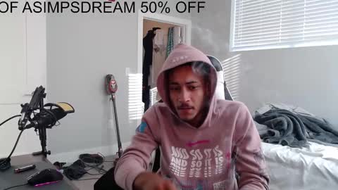 Snapshot of asimpsdream chatting on October 4, 1:20 pm asimpsdream online show from October 4, 1:20 pm