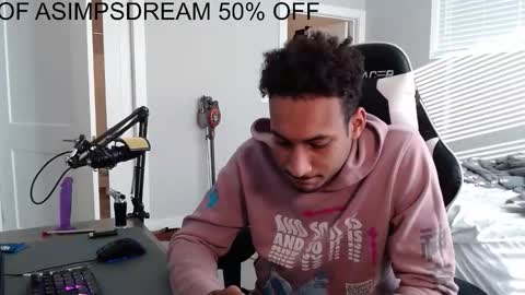 Snapshot of asimpsdream chatting on October 20, 1:33 pm asimpsdream online show from October 20, 1:33 pm