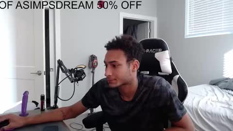 Snapshot of asimpsdream chatting on November 14, 3:11 pm asimpsdream online show from November 14, 3:11 pm