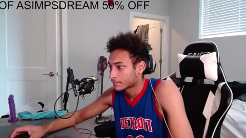 Snapshot of asimpsdream chatting on November 15, 3:52 pm asimpsdream online show from November 15, 3:52 pm