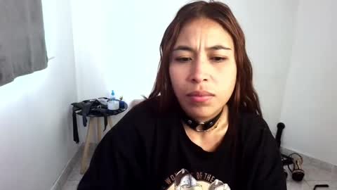Snapshot of asiri_smith chatting on May 7, 12:10 pm Asiri online show from May 7, 12:10 pm