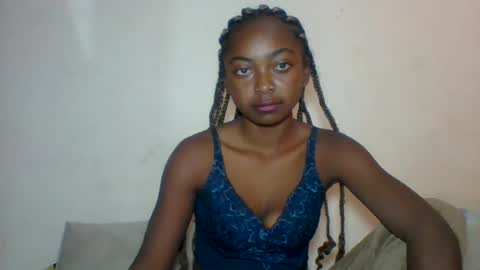 Snapshot of aslane_01 chatting on July 2, 6:52 am aslane_01 online show from July 2, 6:52 am