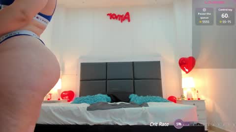  Aslhyn  online show from March 12, 5:17 pm