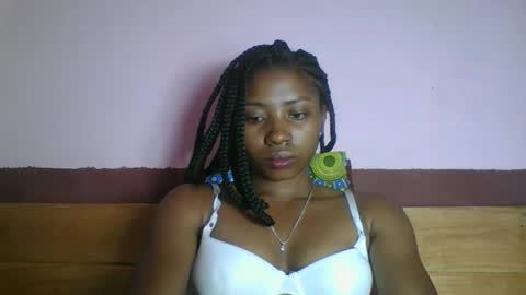 asmiraa online show from April 18, 6:56 pm