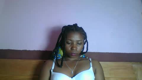 asmiraa online show from April 18, 8:09 pm