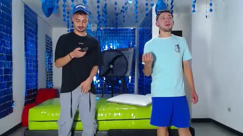 THOMAS AND DAMIAND online show from February 24, 12:09 am