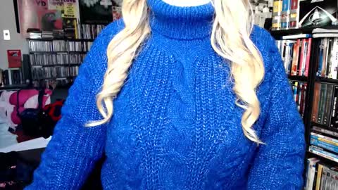 Aspen Vale online show from November 29, 5:38 pm