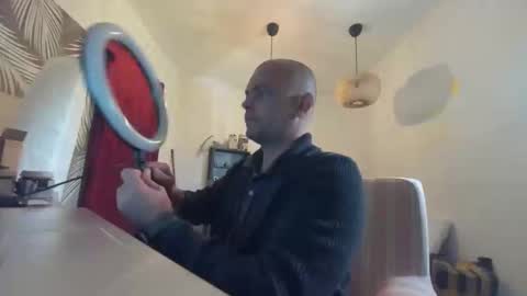 Snapshot of assassinforu chatting on November 5, 10:37 am assassinforu online show from November 5, 10:37 am