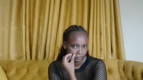 Snapshot of assey_ chatting on December 9, 8:33 pm assey online show from December 9, 8:33 pm