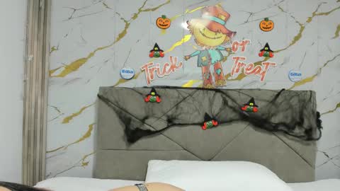 Snapshot of asshley_benson chatting on November 7, 12:05 pm Asshley online show from November 7, 12:05 pm