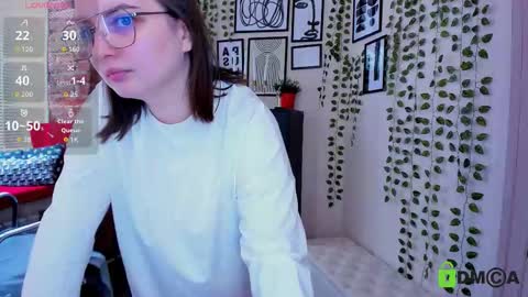 astarte_aste online show from March 13, 11:06 am