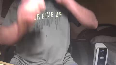 Snapshot of astelover chatting on December 5, 9:50 pm astelover online show from December 5, 9:50 pm