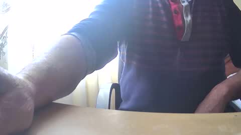 Snapshot of astelover chatting on September 27, 10:42 am astelover online show from September 27, 10:42 am