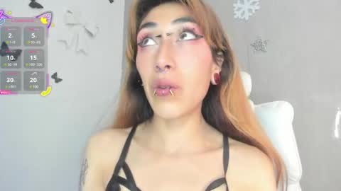 Asterothxznikki online show from April 8, 4:51 pm