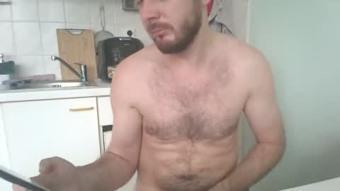 Snapshot of astleitx chatting on October 28, 12:30 pm astleitx online show from October 28, 12:30 pm