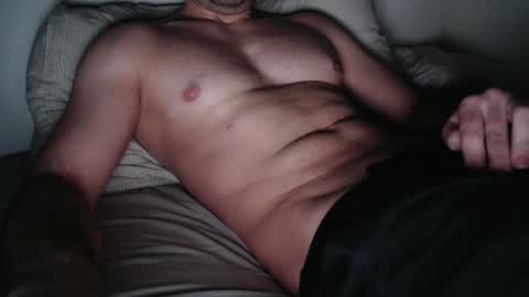 Snapshot of aston0 chatting on January 12, 6:17 am Aston online show from January 12, 6:17 am