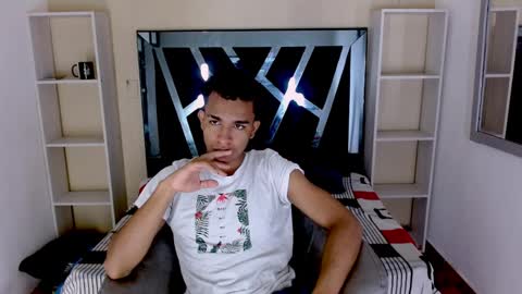 Snapshot of aston_vera chatting on September 19, 4:03 am Aston online show from September 19, 4:03 am