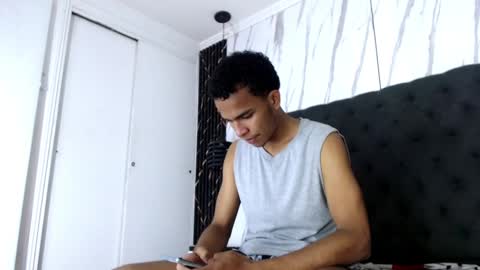 Snapshot of aston_vera chatting on September 29, 3:11 am Aston online show from September 29, 3:11 am
