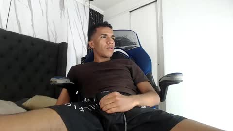 Snapshot of aston_vera chatting on October 4, 4:43 am Aston online show from October 4, 4:43 am