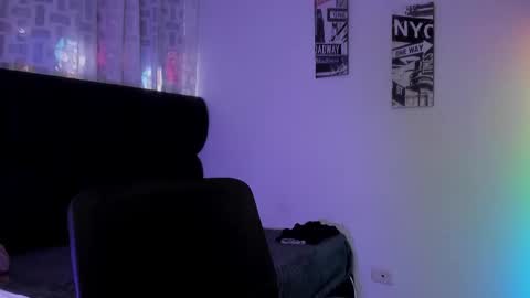 astonhills online show from October 9, 6:06 pm