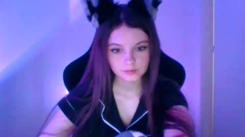 Snapshot of astradream_ chatting on September 18, 3:47 pm astradream_ online show from September 18, 3:47 pm