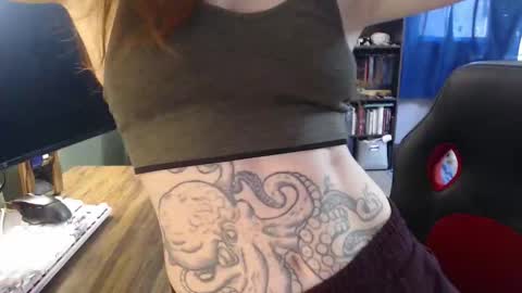 AstraeaSiren online show from April 17, 5:49 pm