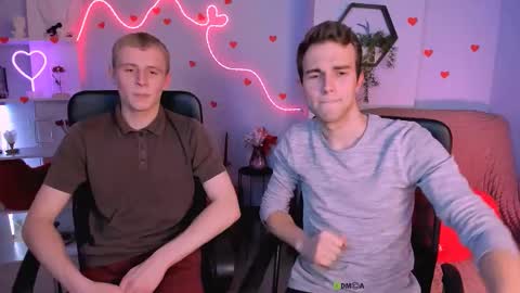 astren online show from February 13, 8:05 pm