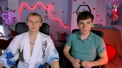 astren online show from April 25, 9:12 am