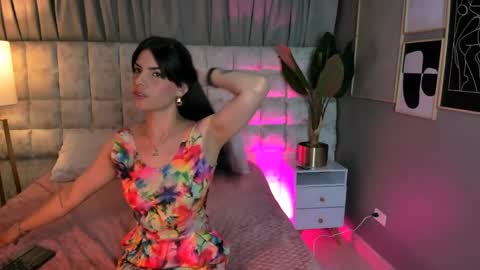 astrid_velle online show from April 21, 2:15 am