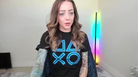 Snapshot of astridluxe chatting on June 11, 3:32 pm Astrid Luxe online show from June 11, 3:32 pm