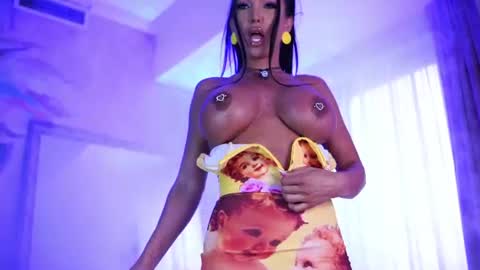 astridvexxx online show from July 10, 4:06 am