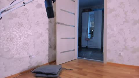 Anastasia online show from April 18, 6:39 am