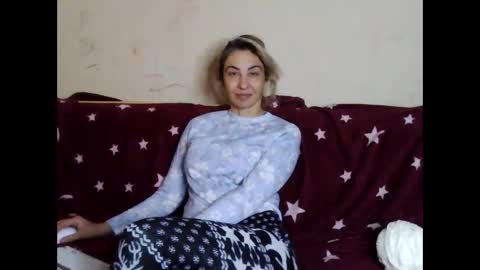 Snapshot of asyalu chatting on January 19, 9:22 am AsyaLu online show from January 19, 9:22 am