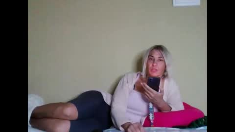 Snapshot of asyalu chatting on September 30, 9:14 am AsyaLu online show from September 30, 9:14 am