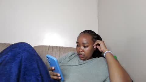 Snapshot of atara_seren chatting on May 11, 2:45 pm atara_seren online show from May 11, 2:45 pm