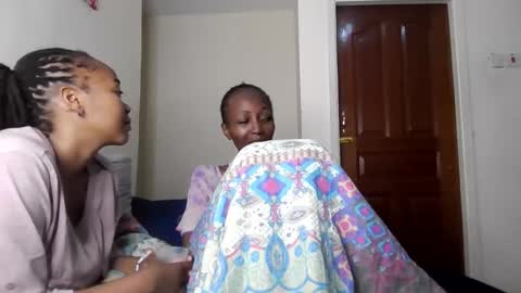 Snapshot of atara_seren chatting on May 15, 3:46 am atara_seren online show from May 15, 3:46 am
