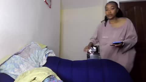 Snapshot of atara_seren chatting on May 16, 7:05 am atara_seren online show from May 16, 7:05 am
