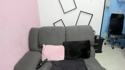 atena_glow_ online show from February 15, 2:52 am