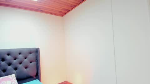 Snapshot of atenajb chatting on March 12, 2:12 pm ATENA online show from March 12, 2:12 pm